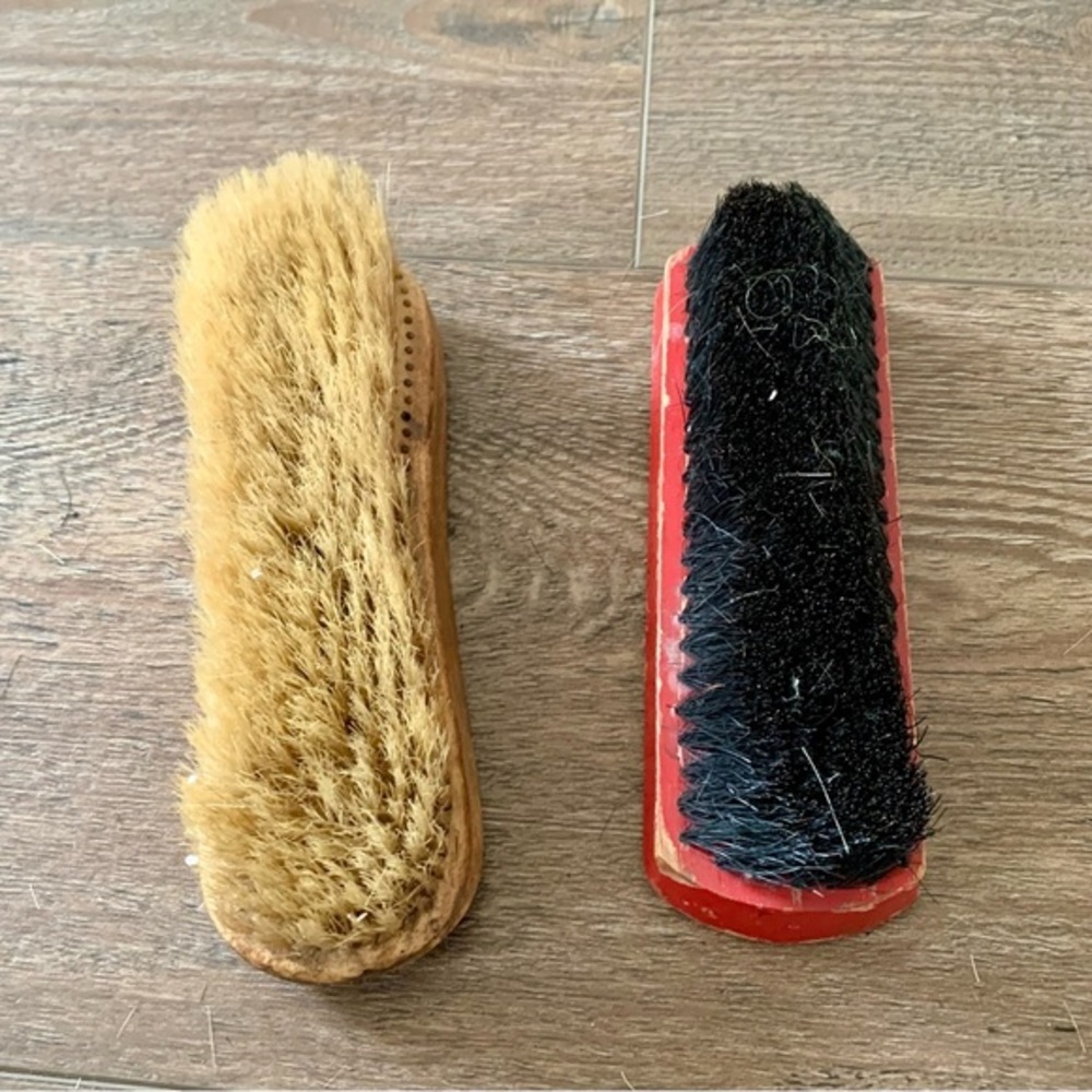 Shoe shine brushes